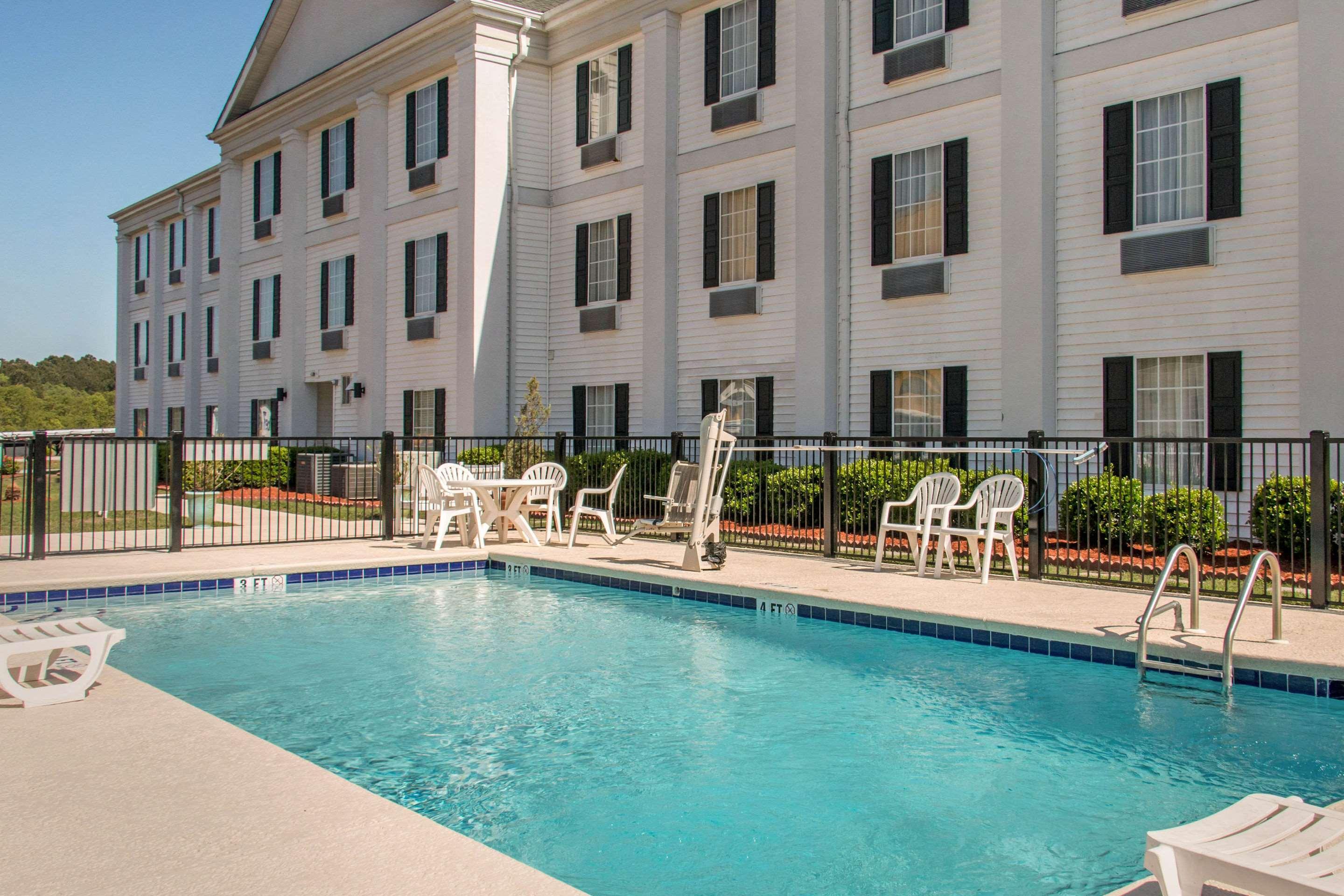 Quality Inn Pooler - Savannah I-95 Экстерьер фото